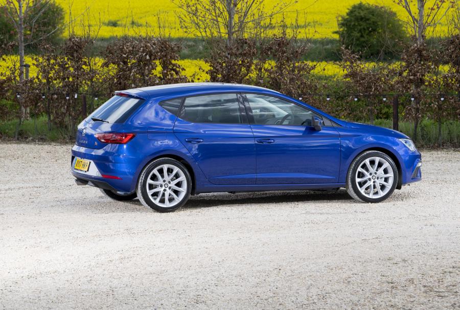  Seat Leon FR (5F) 2017 года  (UK) (фото 15 из 42)